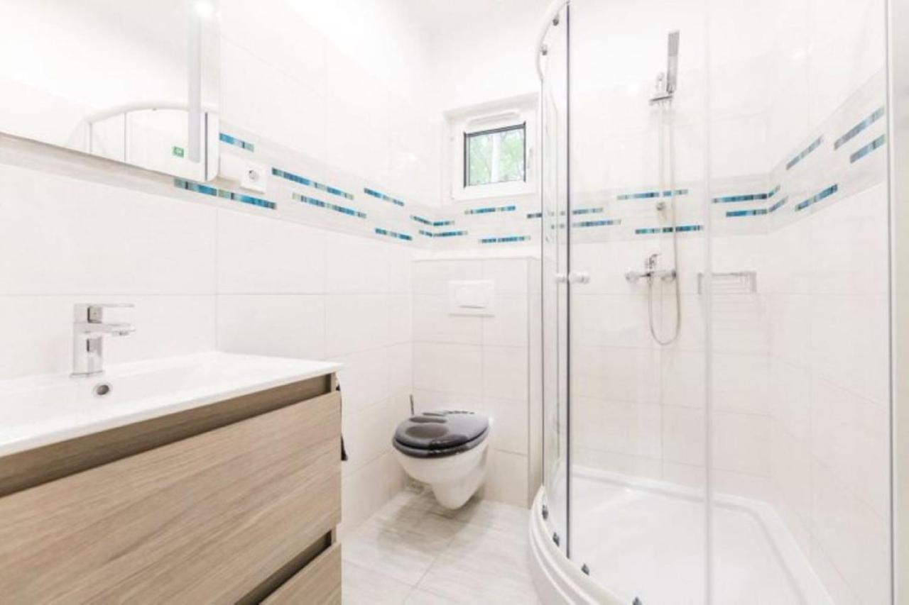Bowery Guest Houses - Arnyas Vendeghazak Balatonalmádi Екстериор снимка
